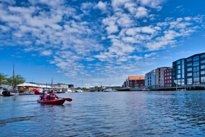 a small boat in a body of water
